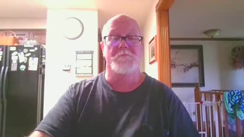 Snapshot of pussylover1365 chatting on 10.07.25 pussylover1365 online show from 10.07.25