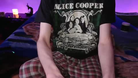 Snapshot of pussylover2182 chatting on 02.10.25 pussylover2182 online show from 02.10.25