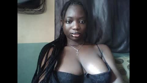Snapshot of pweedy_ora chatting on 04.23.26 ora online show from 04.23.26