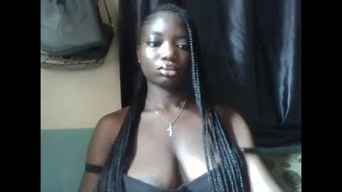 Snapshot of pweedy_ora chatting on 05.08.26 ora online show from 05.08.26