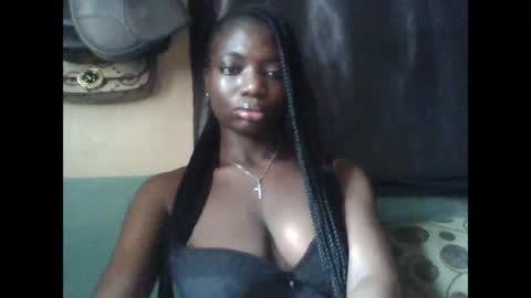 Snapshot of pweedy_ora chatting on 05.26.26 ora online show from 05.26.26