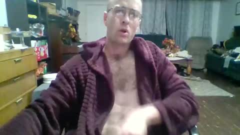 Snapshot of q2phq2ph chatting on 10.21.25 q2phq2ph online show from 10.21.25