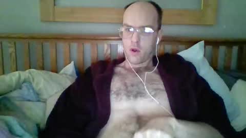 Snapshot of q2phq2ph chatting on 03.28.26 q2phq2ph online show from 03.28.26