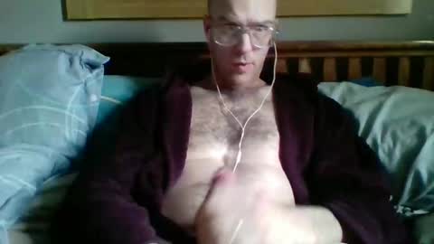 Snapshot of q2phq2ph chatting on 04.11.26 q2phq2ph online show from 04.11.26