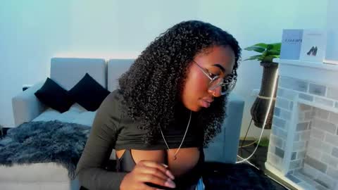 Keyla Queen Black online show from 11.28.25