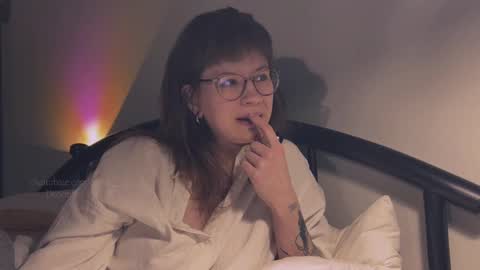 Snapshot of quack__quack chatting on 12.09.24 online show from 12.09.24