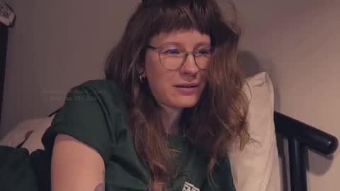 Snapshot of quack__quack chatting on 12.20.24 online show from 12.20.24