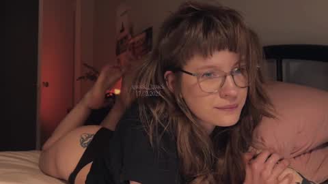 Snapshot of quack__quack chatting on 02.17.25 online show from 02.17.25