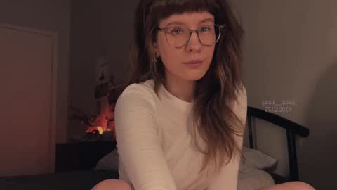 Snapshot of quack__quack chatting on 02.27.25 online show from 02.27.25