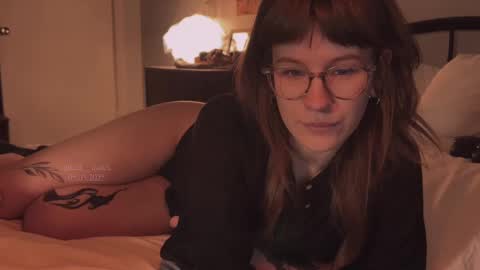 Snapshot of quack__quack chatting on 03.05.25 online show from 03.05.25