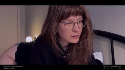 Snapshot of quack__quack chatting on 10.02.25 online show from 10.02.25