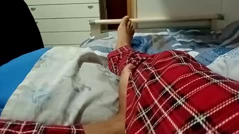 Snapshot of quantosibel chatting on 12.19.25 quantosibel online show from 12.19.25