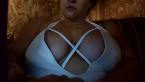 Snapshot of queen1309499253 chatting on 10.08.25 queen1309499253 online show from 10.08.25