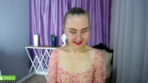 Snapshot of queen_a_n_i chatting on 12.03.24 A N I  Ill be here on December 1st online show from 12.03.24