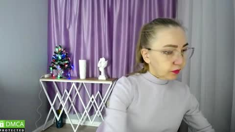 Snapshot of queen_a_n_i chatting on 12.05.24 A N I  Ill be here on December 1st online show from 12.05.24