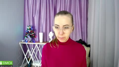 Snapshot of queen_a_n_i chatting on 12.08.24 A N I  Ill be here on December 1st online show from 12.08.24