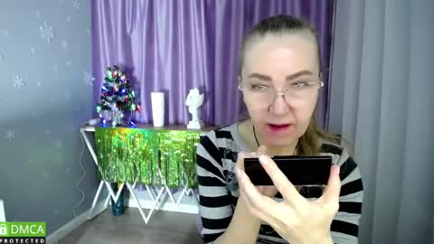 Snapshot of queen_a_n_i chatting on 12.14.24 A N I  Ill be here on December 1st online show from 12.14.24