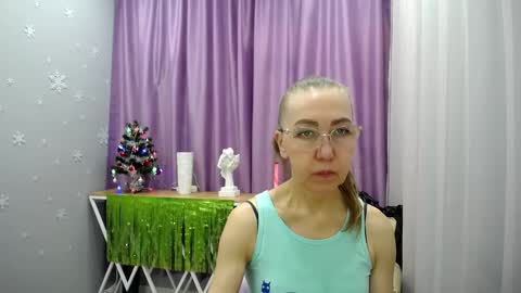 Snapshot of queen_a_n_i chatting on 12.25.24 A N I  Ill be here on December 1st online show from 12.25.24