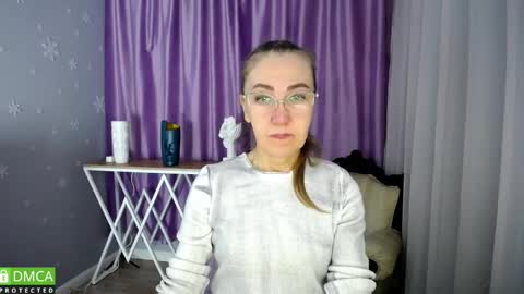 Snapshot of queen_a_n_i chatting on 01.23.25 A N I  Ill be here on December 1st online show from 01.23.25