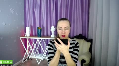 Snapshot of queen_a_n_i chatting on 01.30.25 A N I  Ill be here on December 1st online show from 01.30.25