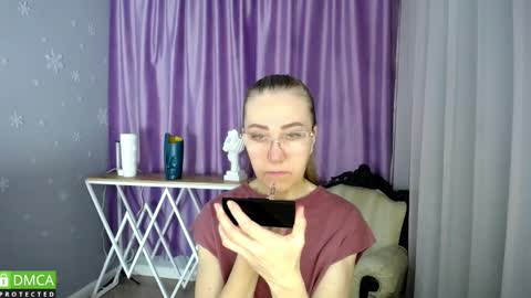 Snapshot of queen_a_n_i chatting on 02.08.25 A N I  Ill be here on December 1st online show from 02.08.25