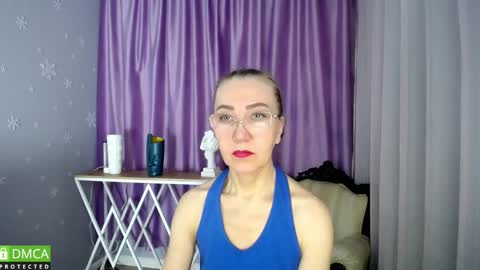 Snapshot of queen_a_n_i chatting on 02.11.25 A N I  Ill be here on December 1st online show from 02.11.25