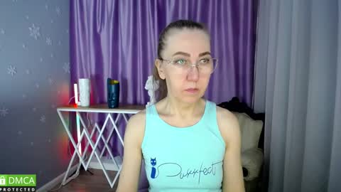 Snapshot of queen_a_n_i chatting on 02.19.25 A N I  Ill be here on December 1st online show from 02.19.25