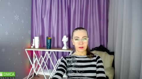 Snapshot of queen_a_n_i chatting on 02.23.25 A N I  Ill be here on December 1st online show from 02.23.25