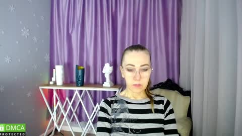 Snapshot of queen_a_n_i chatting on 02.24.25 A N I  Ill be here on December 1st online show from 02.24.25