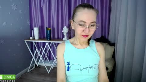 Snapshot of queen_a_n_i chatting on 02.26.25 A N I  Ill be here on December 1st online show from 02.26.25