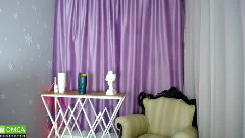 Snapshot of queen_a_n_i chatting on 03.05.25 A N I  Ill be here on December 1st online show from 03.05.25