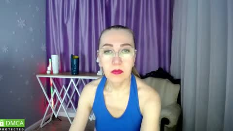 Snapshot of queen_a_n_i chatting on 03.06.25 A N I  Ill be here on December 1st online show from 03.06.25