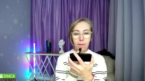 Snapshot of queen_a_n_i chatting on 10.13.25 A N I  Ill be here on December 1st online show from 10.13.25