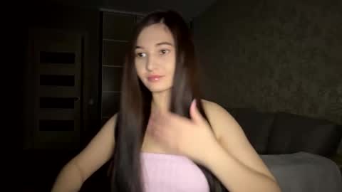 Snapshot of queen_chatur chatting on 04.30.26 Viktoria online show from 04.30.26