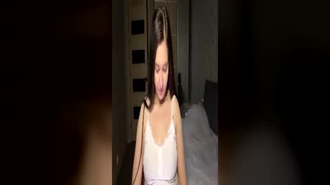 Snapshot of queen_chatur chatting on 06.13.26 Viktoria online show from 06.13.26
