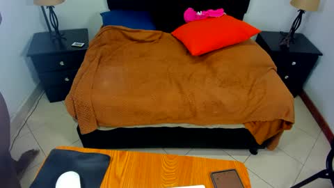 Snapshot of queen_ebony_69 chatting on 12.15.24 Queen online show from 12.15.24