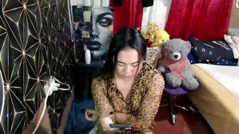Snapshot of queen_ennah chatting on 11.14.25 queen_ennah online show from 11.14.25