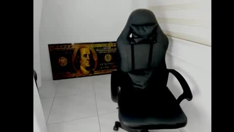 queen_findom1 online show from 04.03.26