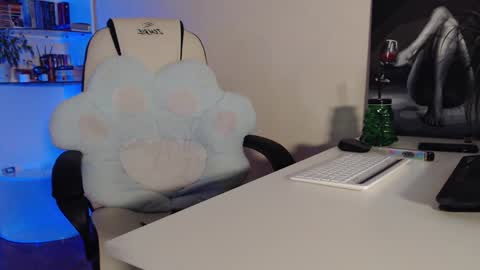 Jules. This is my new account online show from 12.28.24