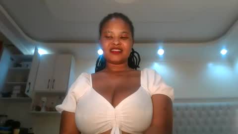 Snapshot of queen_kikih chatting on 06.07.26 Queen kikih online show from 06.07.26