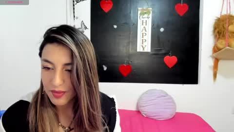 Snapshot of queen_natttyy chatting on 01.22.25 queen_natttyy online show from 01.22.25