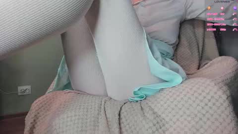 Snapshot of queen_nylon chatting on 02.25.26 Carly online show from 02.25.26