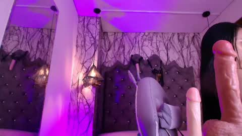 QueenNyx online show from 06.13.26