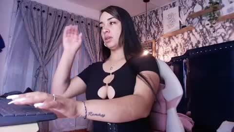 QueenNyx online show from 06.26.26