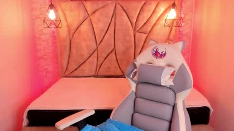   online show from 02.06.25