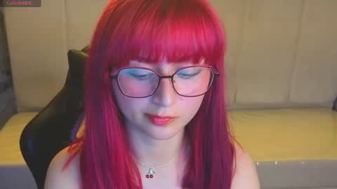 queen_red_v online show from 07.12.26