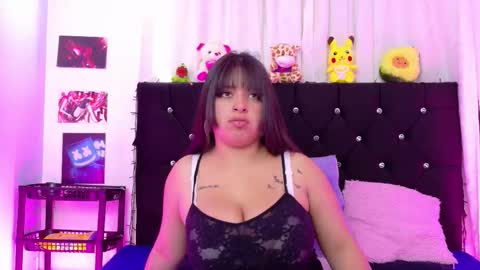 Snapshot of queen_salomme chatting on 10.16.25 queen_salomme online show from 10.16.25