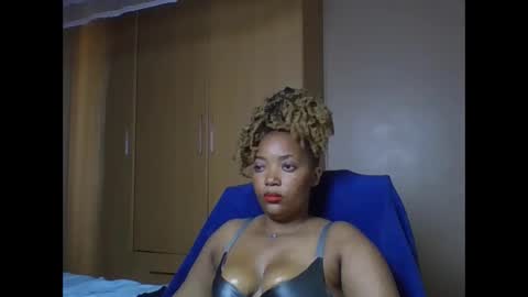 Queenbebony2 online show from 06.08.26