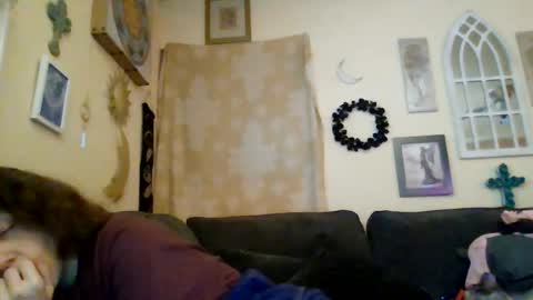 queencrimsonlvx online show from 06.13.26