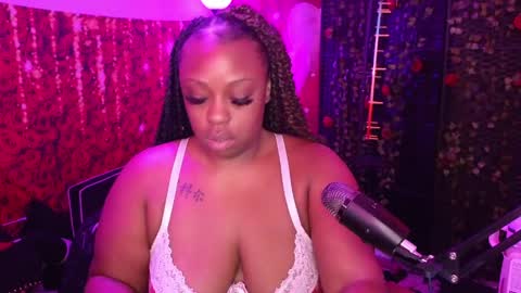 Queen Cherise Roze online show from 05.27.26